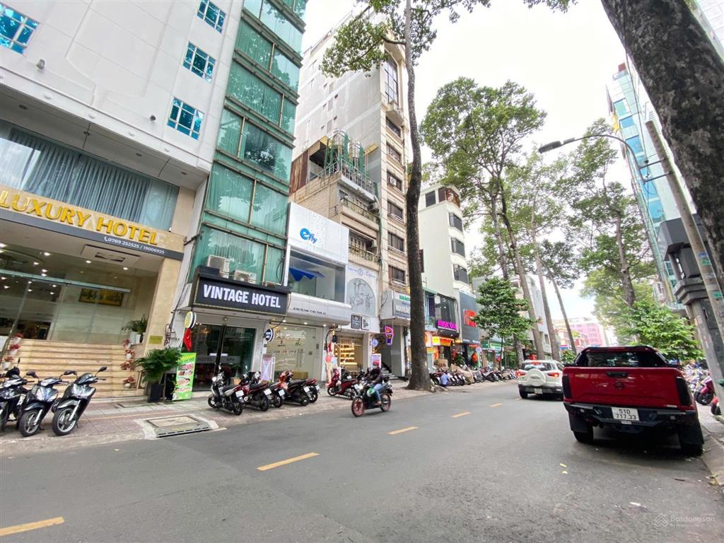 Bán khách sạn a25 ngay mt bùi thị xuân, q1. dt 6 x 28m, hầm 9 tầng 25 phòng, giá chỉ 65 tỷ