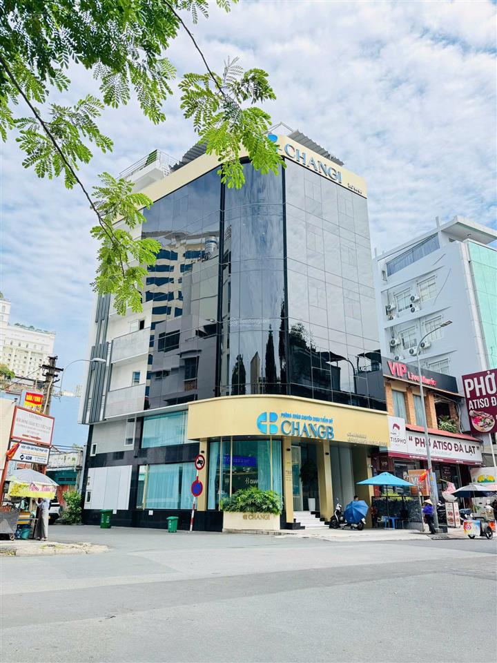 Tòa nhà góc 2mt phan đăng lưu, q bình thạnh  dt 13x20m, hầm 6 tầng, hđt 330 triệu/thg, giá 88 tỷ
