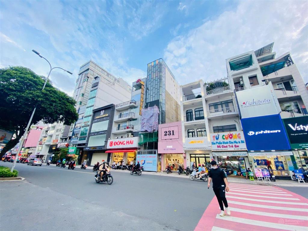 Bán gấp mt hai bà trưng, p6, q3  dt 67m2, 4 tầng, hđt 75 triệu/tháng, giá 32 tỷ tl