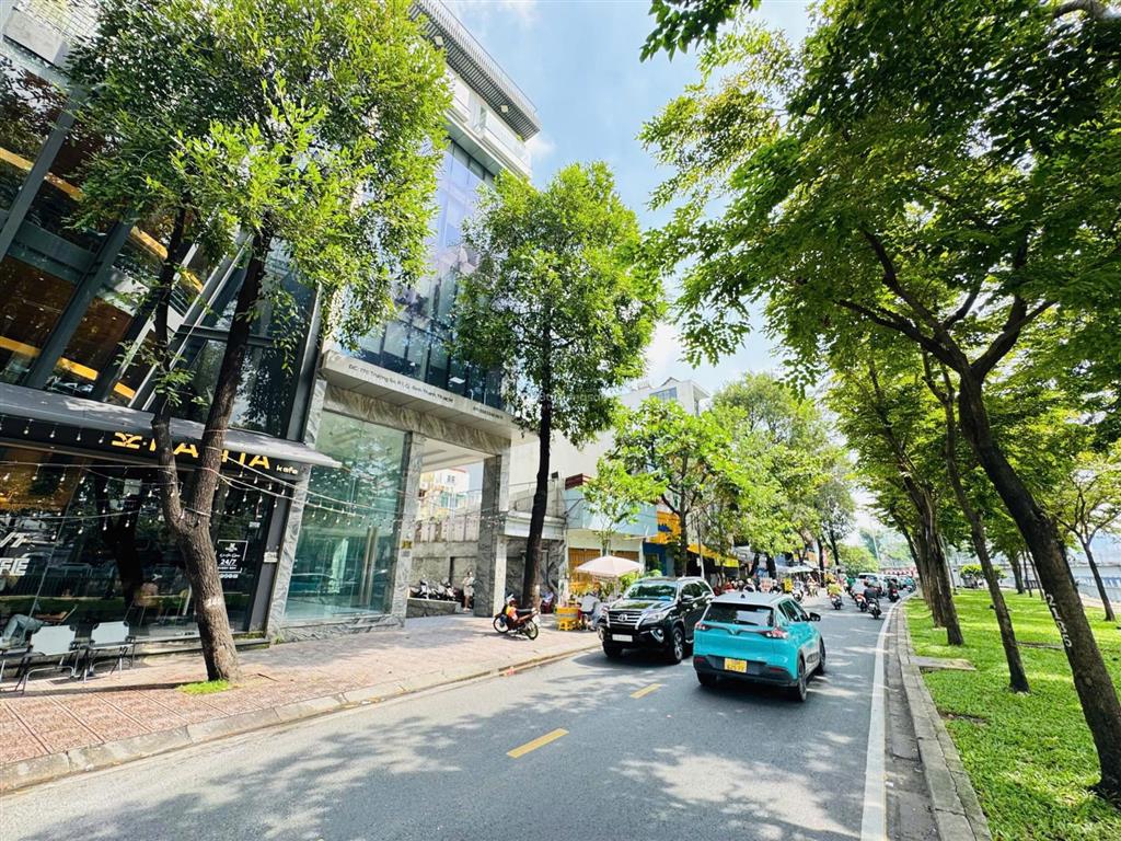 Giá rẻ hơn thị trường 30% tòa nhà mt bình thạnh  5x25m, h7tầng, hđt 125 triệu, giá 4x tỷ nhỏ xinh