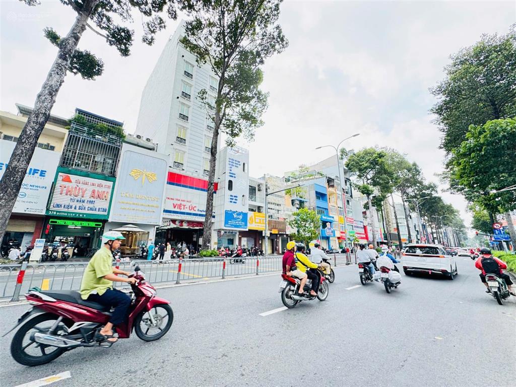 Bán gấp tòa nhà văn phòng đường 3/2, quận 10  6x25m, h6tầng, hđt 110 triệu, giá chỉ 52 tỷ tl