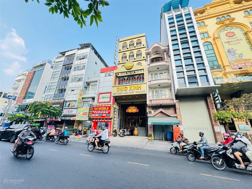 Xuống giá sâu tòa nhà mt phổ quang, p2, q tân bình  6.1x30m, h8tầng, hđt 180 triệu, giá 68 tỷ tl