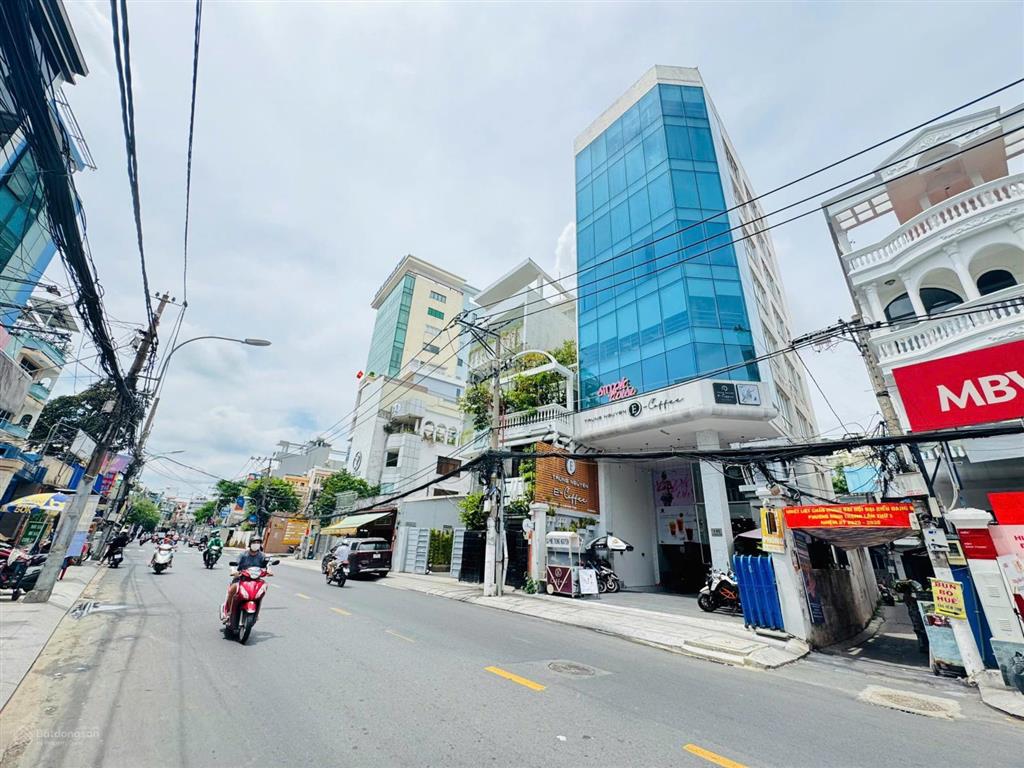Khan hiếm tòa nhà góc 2mt ngay lê quang định, p5, q bình thạnh  8.5x23m, h8tầng, giá chỉ 57 tỷ tl