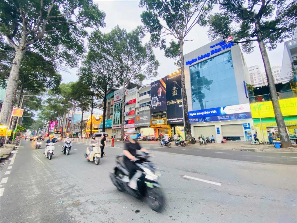 Cực hiếm mt ngay trần hưng đạo, quận 1  7x18m, 4 tầng, hđt 80 triệu, bán gấp 65 tỷ