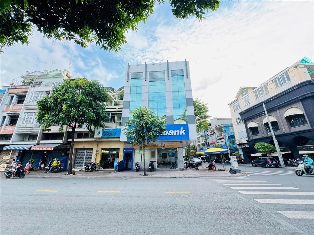 Góc 2 mặt tiền đường lãnh bình thăng  8x18m, 5 tầng, hđt 144 triệu/tháng, giá 64 tỷ