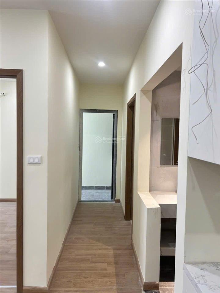 Noxh kho 3 lạc viên  vị trí trung tâm, tầng 3  7 view nhìn ra phố đi bộ giá tốt