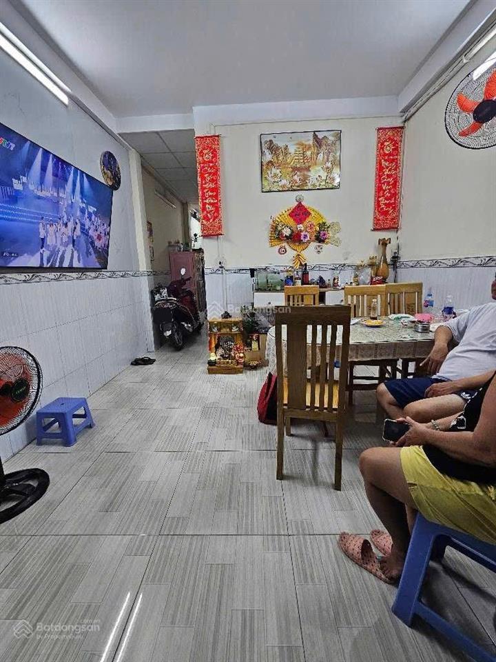 Giảm 500 triệu. giá mới còn 3.7 tỷ! 36m2  2 pn  ô tô 6m  sổ riêng  lê tấn bê  bình tân