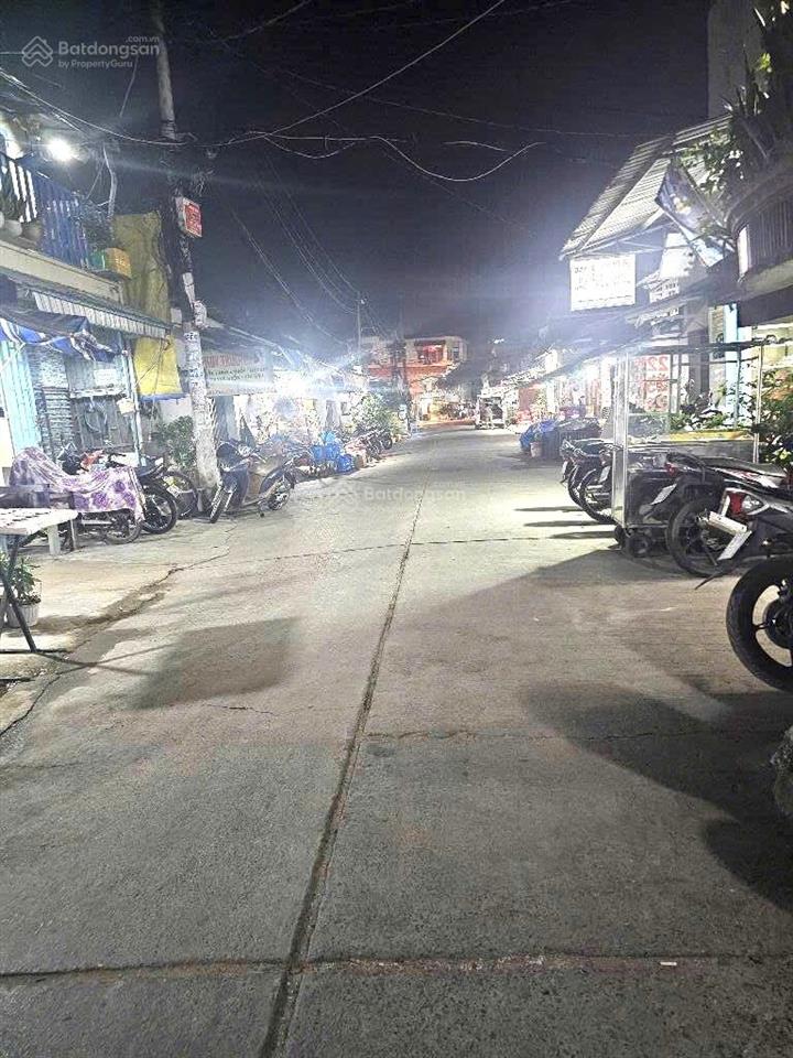 Giảm 500 triệu. giá mới còn 3.7 tỷ! 36m2  2 pn  ô tô 6m  sổ riêng  lê tấn bê  bình tân