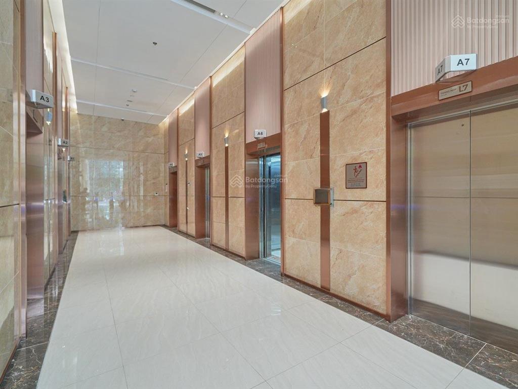 Cho thuê văn phòng toà nhà brg diamond park plaza 16 láng hạ, dt 1900m2 có chia lẻ, full tiện nghi