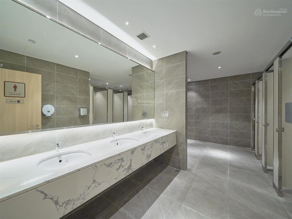 Cho thuê văn phòng toà nhà brg diamond park plaza 16 láng hạ, dt 1900m2 có chia lẻ, full tiện nghi