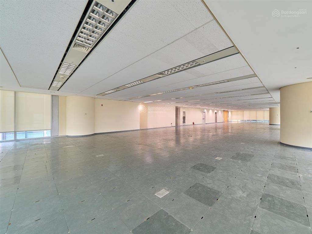 Cho thuê văn phòng toà lotte center hanoi 54 liễu giai, dt 940m2 có cắt nhỏ, giá chỉ 350k/m2/th