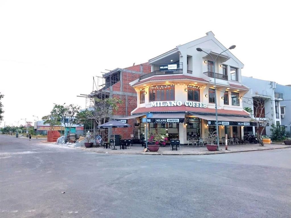 Bán nền thương mại kdc làng sen việt nam