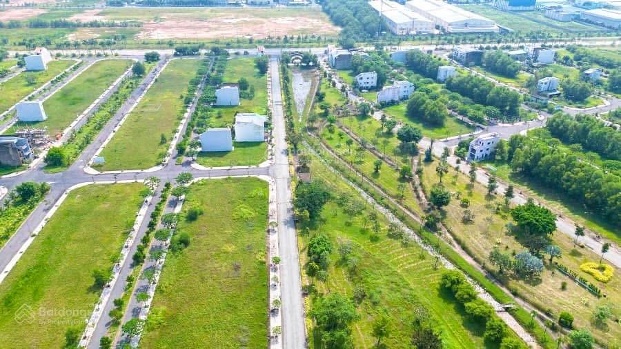 Bán nền thương mại kdc làng sen việt nam