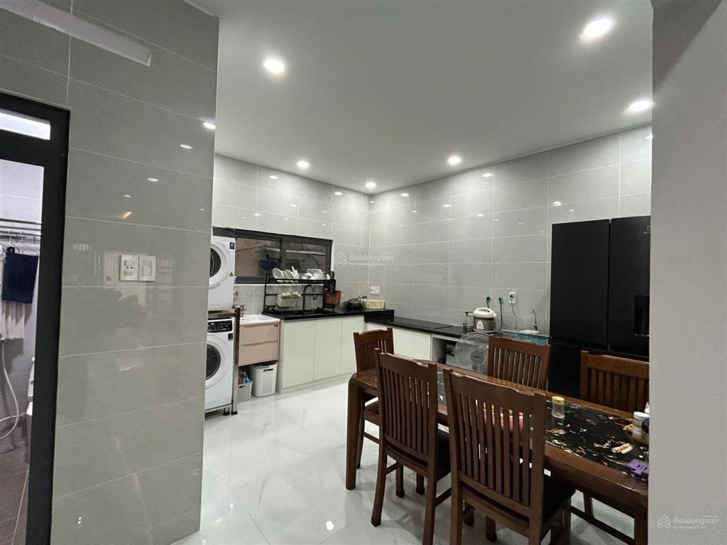 Góc 2 mt hxh thông ng kiệm, p3, gv, dt 5m x 13m. trệt + 1 lầu, giá 7.5 tỷ, 0932 170 *** em vy