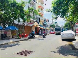 Chdv hxt thông dương quảng hàm, gv. dt 4m x 16m. trệt + 3 lầu. đang cho thuê 20tr/th. giá 8.6 tỷ