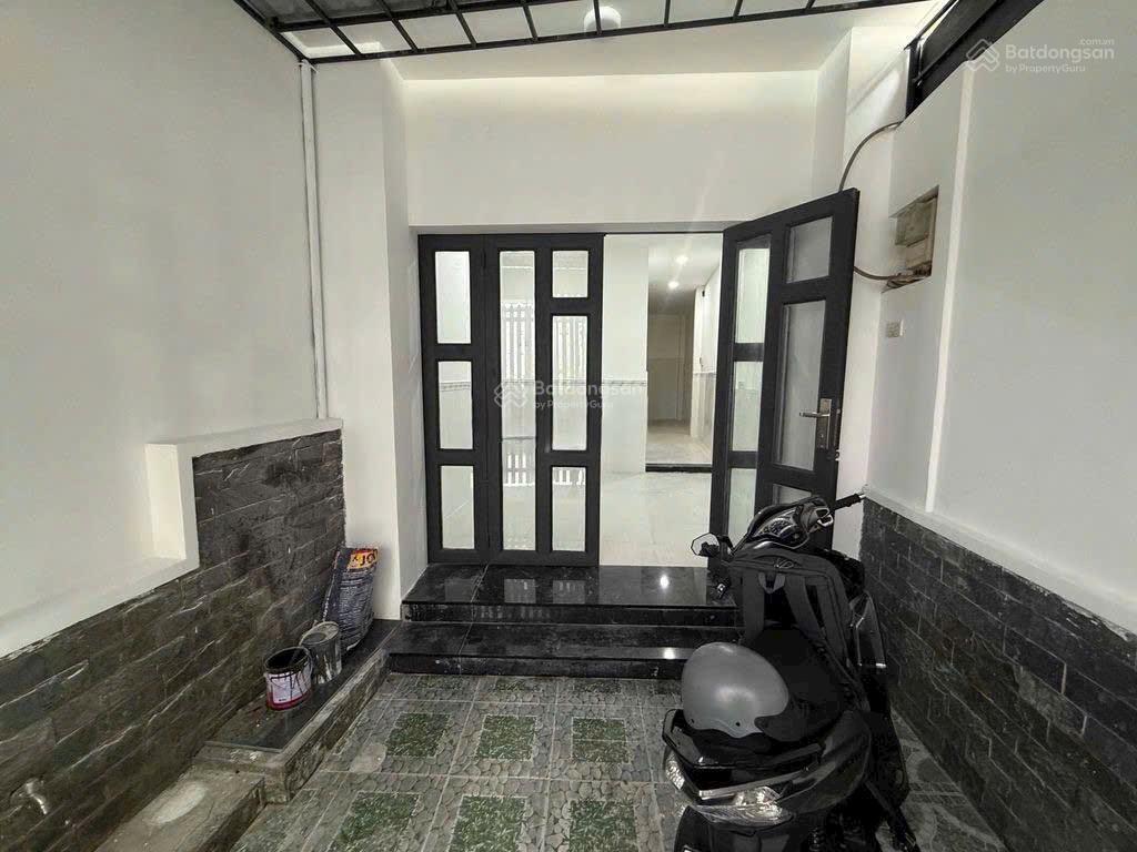Cho thuê nhà hxh phan văn trị p. 7, gò vấp dt 3.6m x 10m trệt + 2 lầu 3pn 3wc 15tr/th. 0932 170 ***