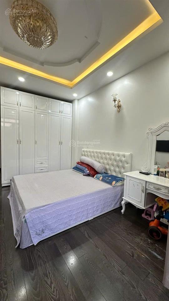 Siêu phẩm mặt tiền kinh doanh hoàng bật đạt tân bình  trệt 4 lầu. full nội thất. giá 28 tr/th