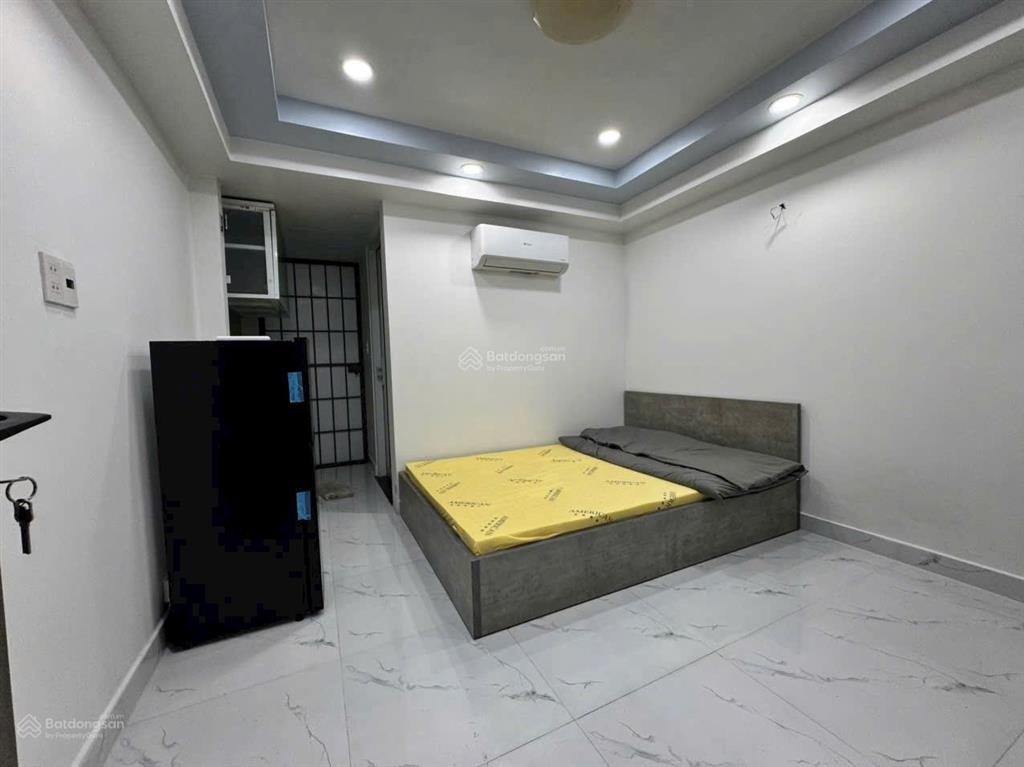 Hàng hiếm 9.9 tỷ chdv 6 tầng 60m2  có thang máy dòng tiền 45tr/th