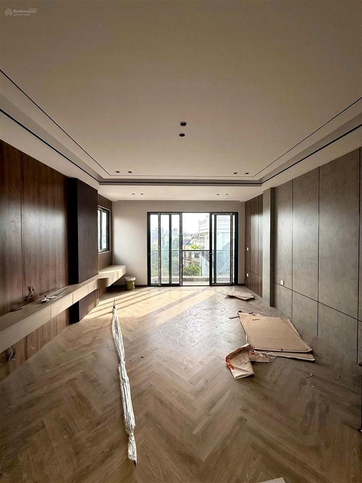 Bán nhà ngọc hà 40m xây 8 tầng thang máy  50m ra phố giá 13,5 tỷ có tl