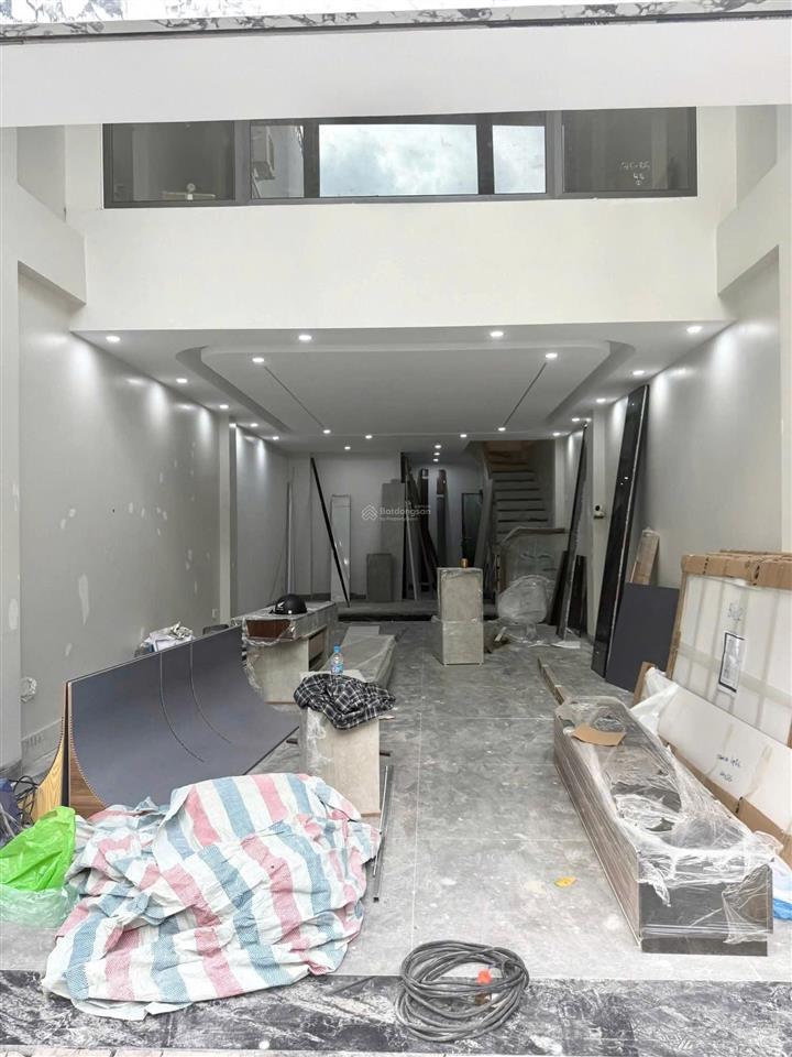Bán nhà ngọc hà 40m xây 8 tầng thang máy  50m ra phố giá 13,5 tỷ có tl