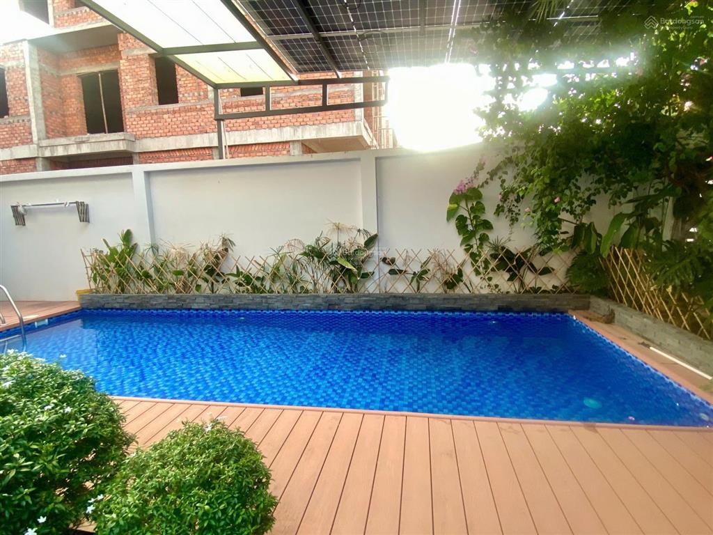 Tôi có căn bt cần bán tại khu đt mới baria city gate full nt sổ hồng, sách cặp vào ở  0909 271 ***