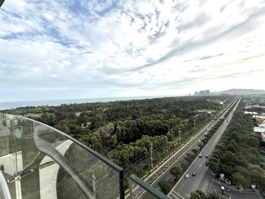 Tôi cần bán nhanh căn hộ cc gateway vũng tàu,3pn tầng cao view biển đẹp tuyệt vời.  0909 271 ***