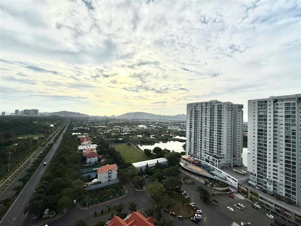 Tôi cần bán nhanh căn hộ cc gateway vũng tàu,3pn tầng cao view biển đẹp tuyệt vời.  0909 271 ***