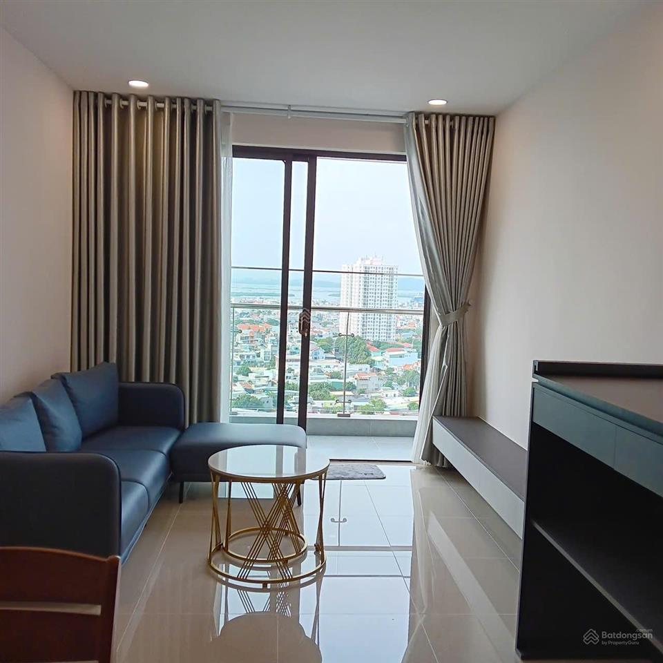 Tôi có căn hộ vtcp 2pn cho thuê nhanh 87m2 2wc full nt tầng cao view đẹp. xin  0909 271 ***