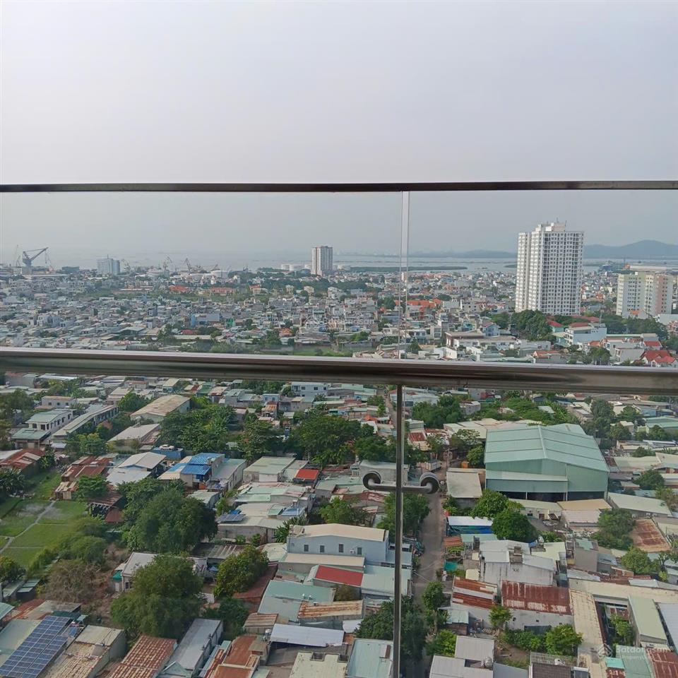 Tôi có cho thuê cc 3pn, 2wc tầng cao full nt giá siêu hời chỉ cần xách vali vào ở.  0909 271 ***