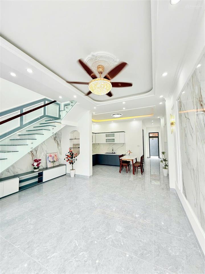 Bán nhà mới đẹp  dt 110m2  2 tầng  3pn  sân ô tô  vĩnh phương  bắc nha trang  chính chủ 3 tỷ