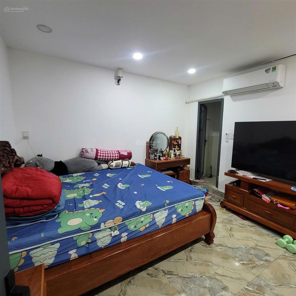 Bán nhà hẻm xe hơi tránh, trung tâm hiệp thành, vào ở luôn, giá cực tốt 90tr/m2