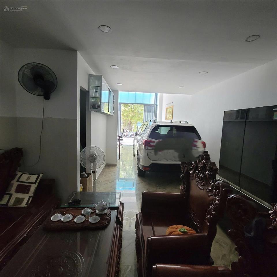 Bán nhà hẻm xe hơi tránh, trung tâm hiệp thành, vào ở luôn, giá cực tốt 90tr/m2