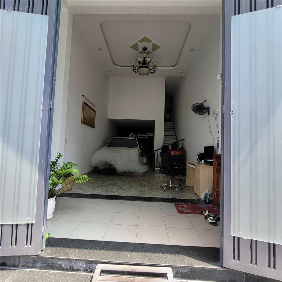 Bán nhà hẻm xe hơi tránh, trung tâm hiệp thành, vào ở luôn, giá cực tốt 90tr/m2