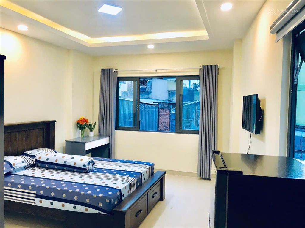 Phòng full nội thất  có cửa sổ  giờ giấc tự do  ngay nguyễn văn trỗi