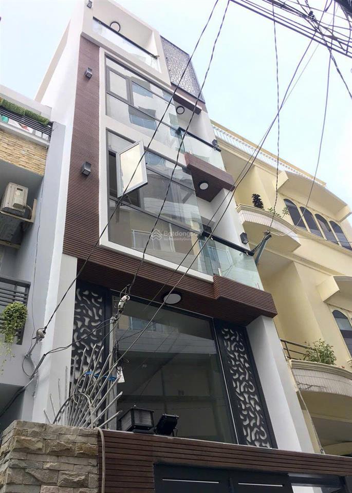 Phòng full nội thất  có cửa sổ  giờ giấc tự do  ngay nguyễn văn trỗi