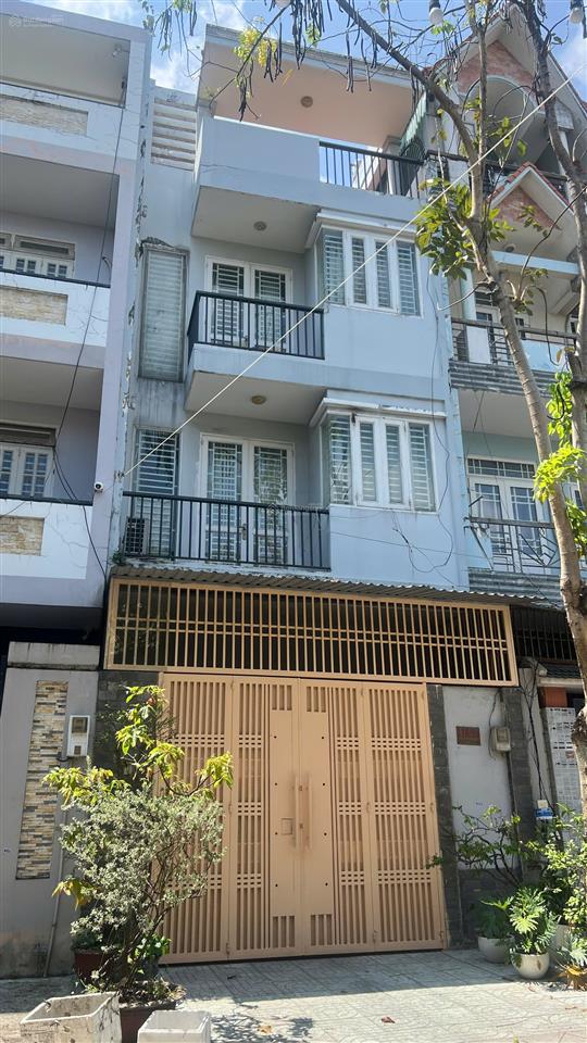 Sát mặt tiền đường! 4 tầng btct 5x18m  đường 12m bàn cờ 13,8 tỷ tỷ kdc đặng thùy trâm  bình lợi