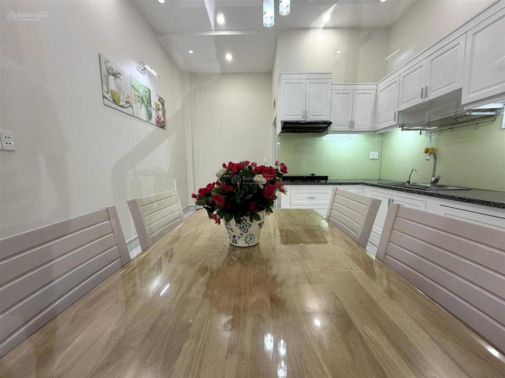 Bán nr tại hẻm 81 đường 13, bình trưng tây, q2(cũ), dt sàn 117m2, 7tỷ3 (tl), 3pn, 4wc, chính chủ