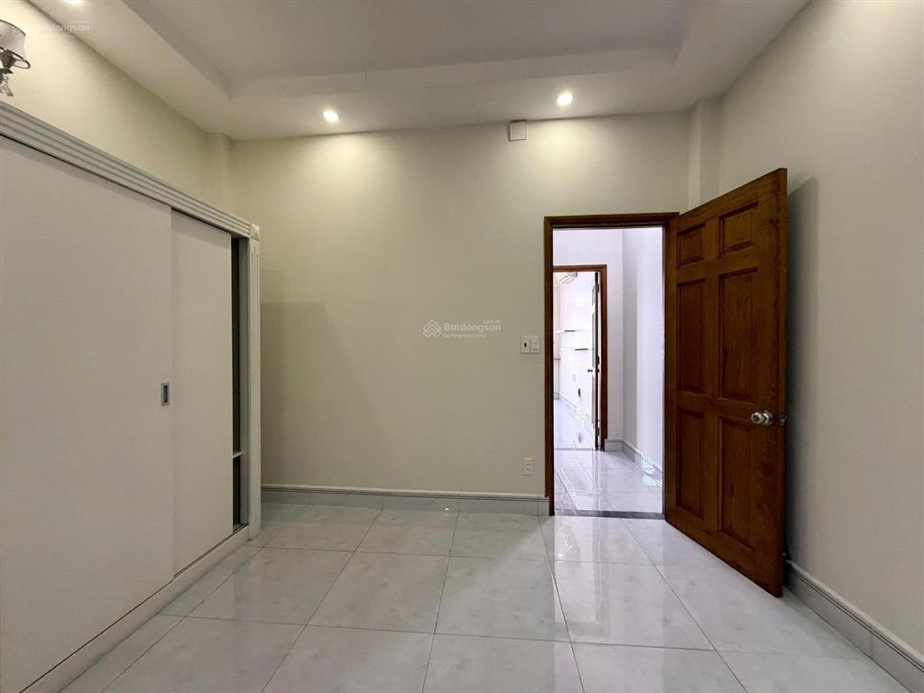 Bán nr tại hẻm 81 đường 13, bình trưng tây, q2(cũ), dt sàn 117m2, 7tỷ3 (tl), 3pn, 4wc, chính chủ