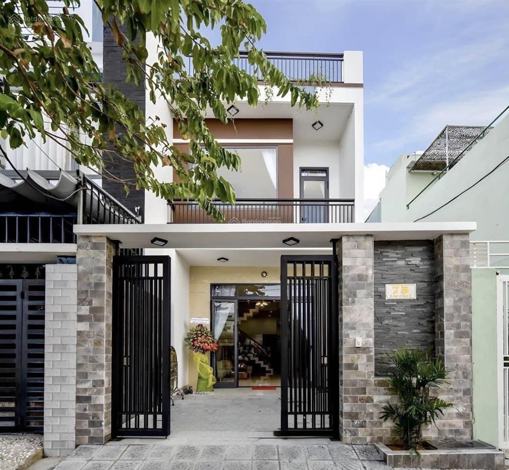 Kèo thơm xuất hiện, nhà 2 lầu sổ riêng thổ cư 100%. 1 sẹc đường lộ gần ngay trạm thu phí p.bửu long