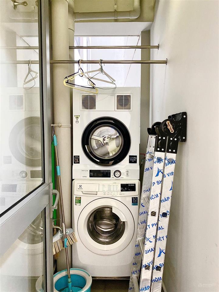 Chủ gửi bán gấp 2pn giá tốt nhất tt  sẵn hđt giá cao, cam kết hình thật.  0935 028 ***