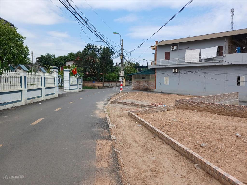 Bán đất xuân khanh  phường tùng thiện 100m2 ở, kinh doanh đường 2 ô tô tránh giá 2,4 tỷ!
