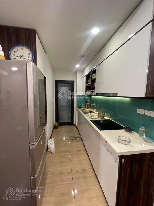 Bán căn hộ 2pn, full nhà đẹp tại screc tower  quận 3, giá ưu đãi 5,85 tỷ, 81m2