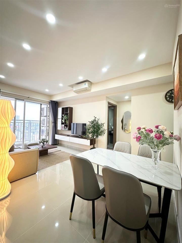 Bán gấp chung cư oriental plaza âu cơ, 105m2, giá 5,2 tỷ  3pn, 2wc. nhà đẹp giá tốt, xem nhà 24/24