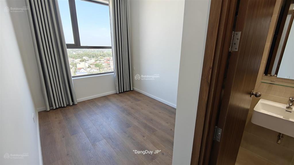 Opalskyline , chủ gởi căn 61m2 2pn ,2wc gần sân golf sông bé , bao thuế phí hổ trợ vay 70% .