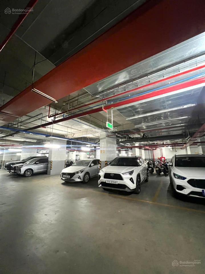Bán căn bcons green view , giá chỉ 1ty950 2pn . bao thuế phí sang tên , gần làng đại học