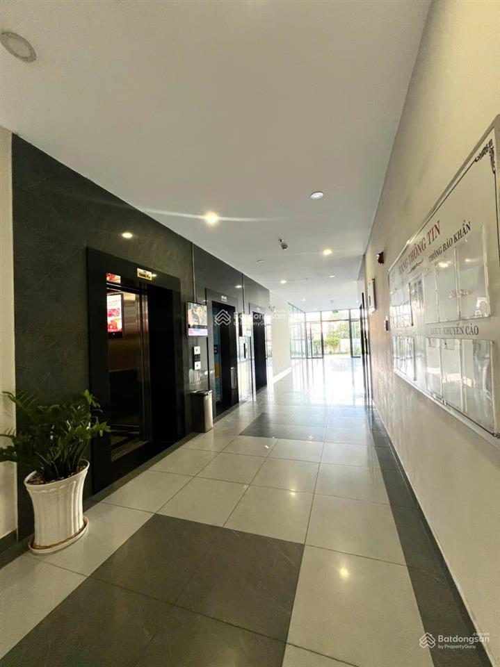 Bán căn bcons green view , giá chỉ 1ty950 2pn . bao thuế phí sang tên , gần làng đại học