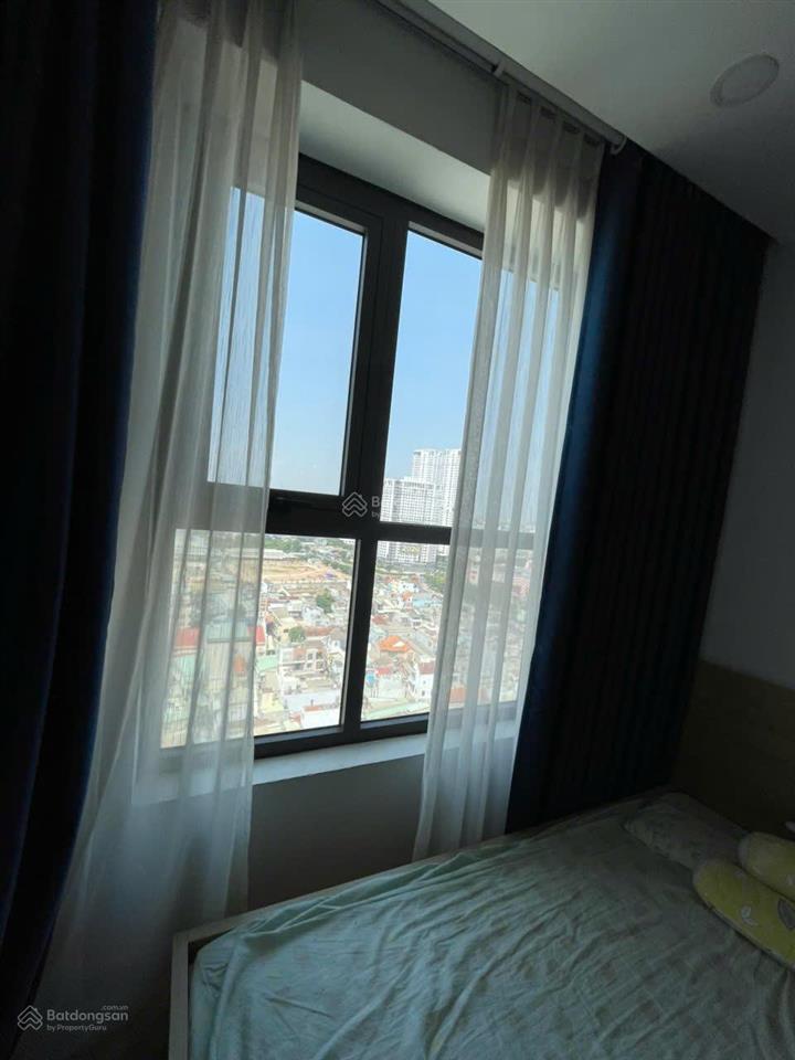Bán căn bcons green view , giá chỉ 1ty950 2pn . bao thuế phí sang tên , gần làng đại học