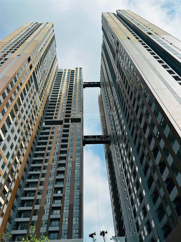 A&t sky garden , cần bán nhanh căn 95m² , 3pn 2wc . giá cạnh tranh 3ty580 , bao gồm thuế phí .
