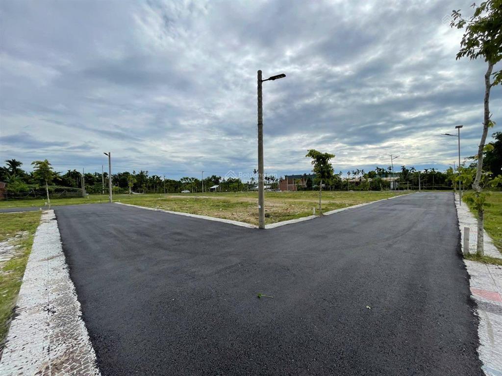 Mặt tiền hòa tiến  đường dh8 giá chỉ 1 tỷ 2 kết nối nhanh về trung tâm đà nẵng