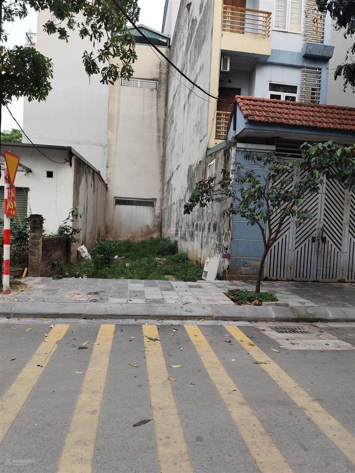 Bán đất tái định cư ngọc thụy 80m² ,mt 4,5m vỉa hè ôtô tránh giá 24,8 tỷ có tl .